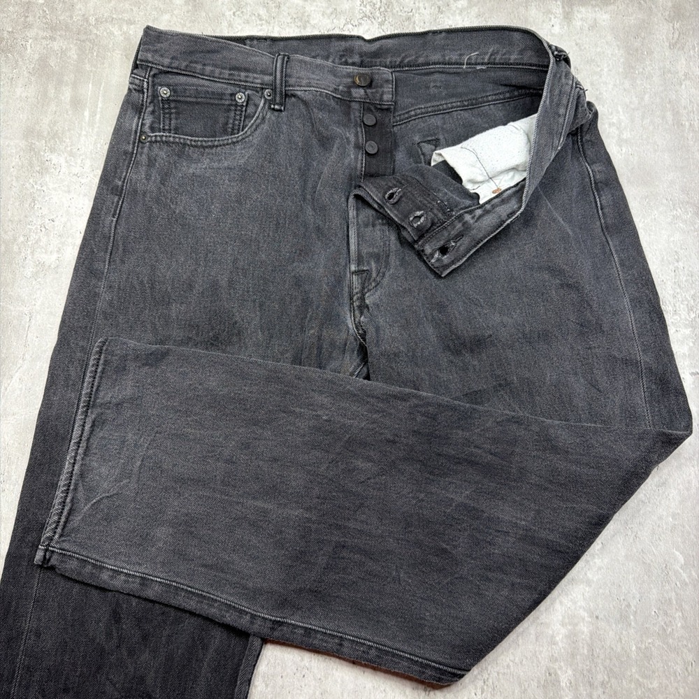 Levis 501 Jeans Mens 38x30 Black Denim Button Fly Classic Straight Workwear USA